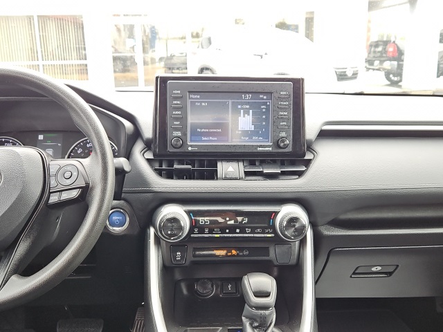 2022 Toyota RAV4 Hybrid XLE photo 17