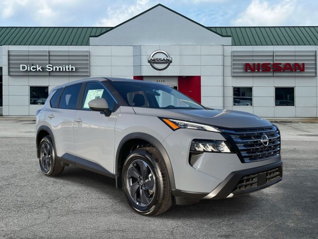 2026 Nissan Rogue SV's photo