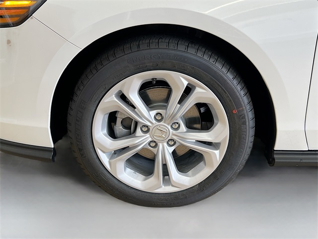 2025 Honda Accord LX photo 34