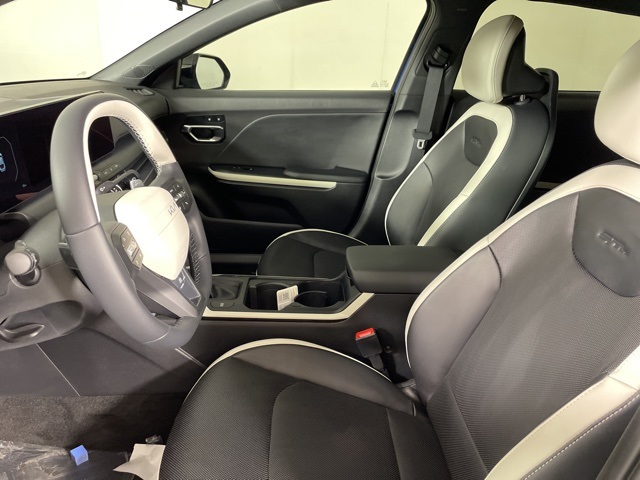 2025 Kia K4 GT-Line photo 19