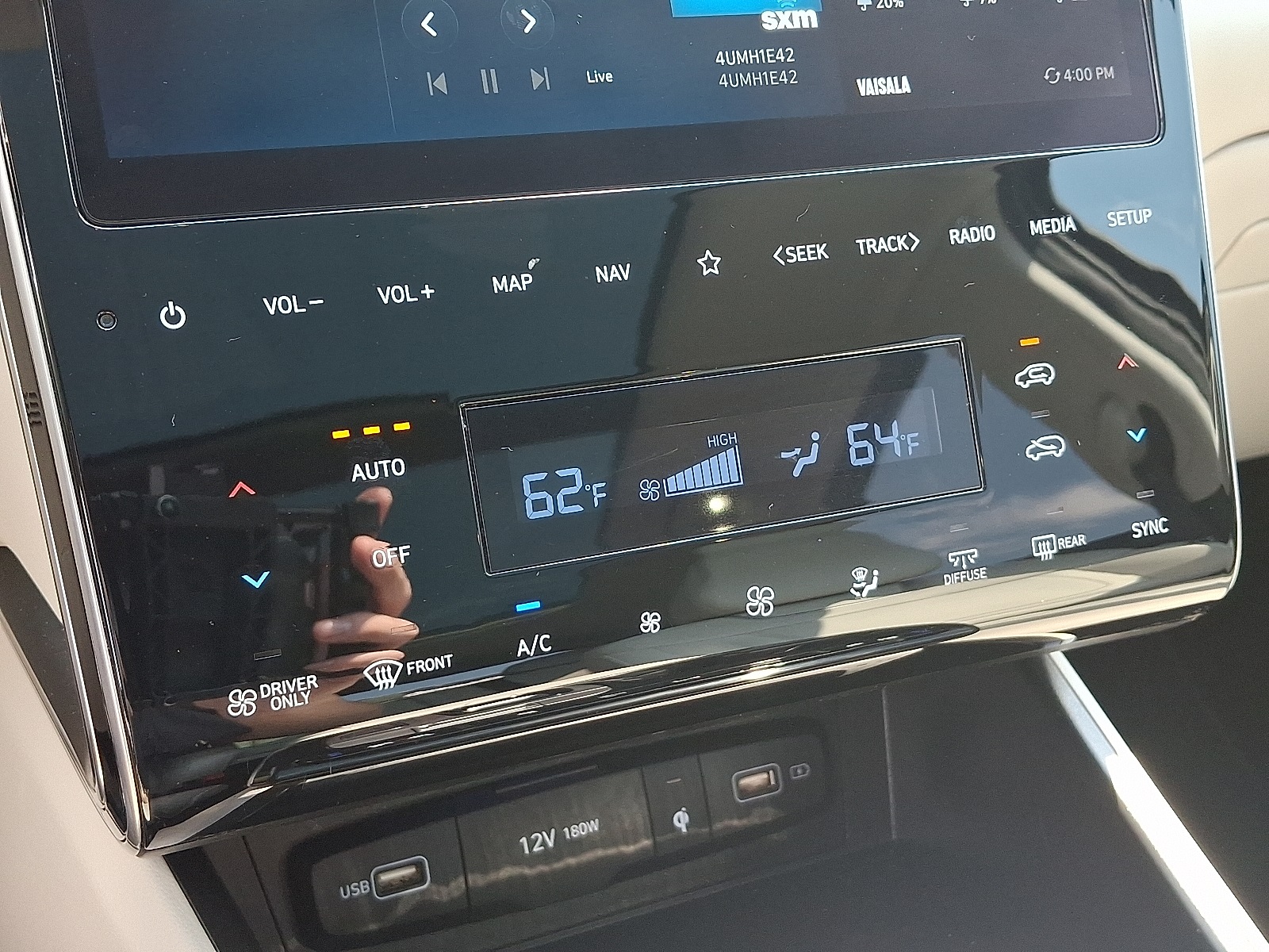 2022 Hyundai Tucson Hybrid Limited Sport photo 14