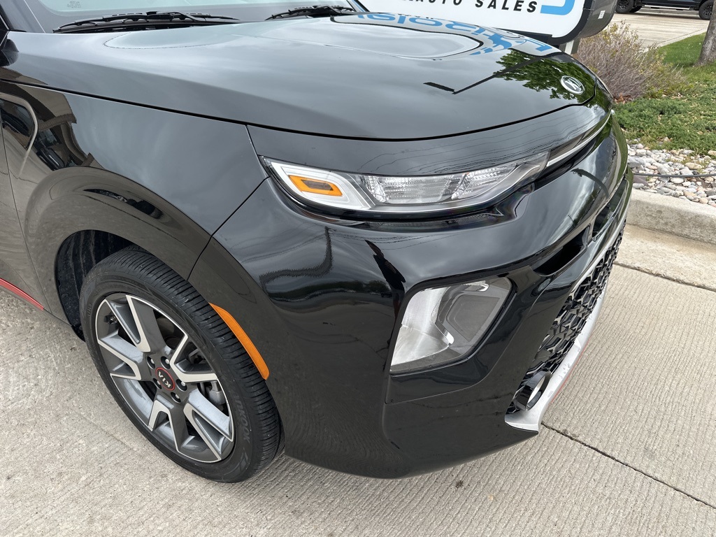 2021 Kia Soul GT-Line photo 2
