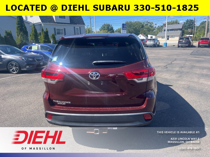 2019 Toyota Highlander LE Sport photo 3