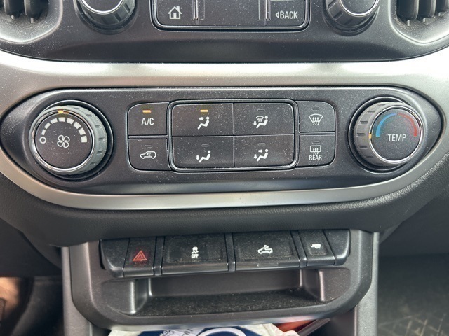 2022 Chevrolet Colorado LT photo 10