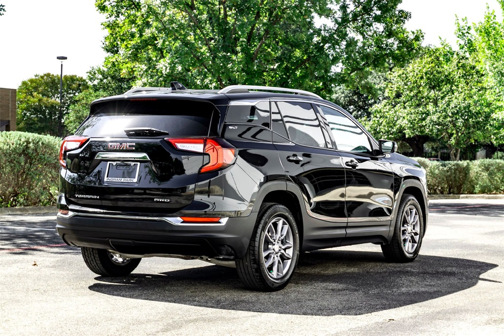 2024 Gmc Terrain SLT photo 5