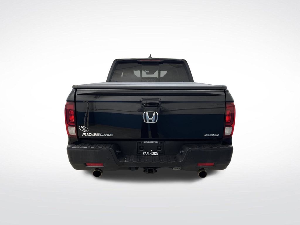 2021 Honda Ridgeline Black Edition photo 13