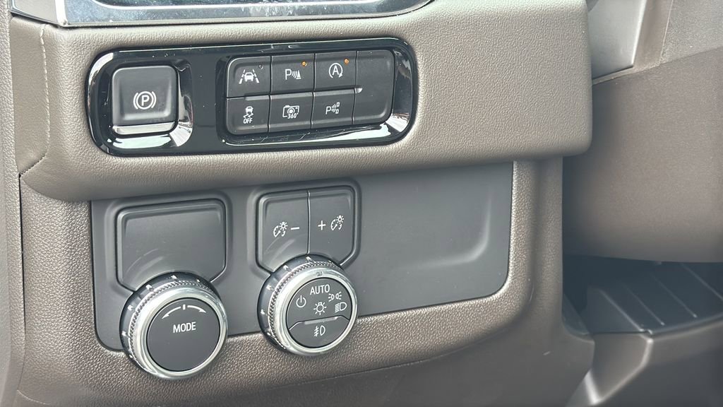 2025 Gmc Yukon XL photo 30