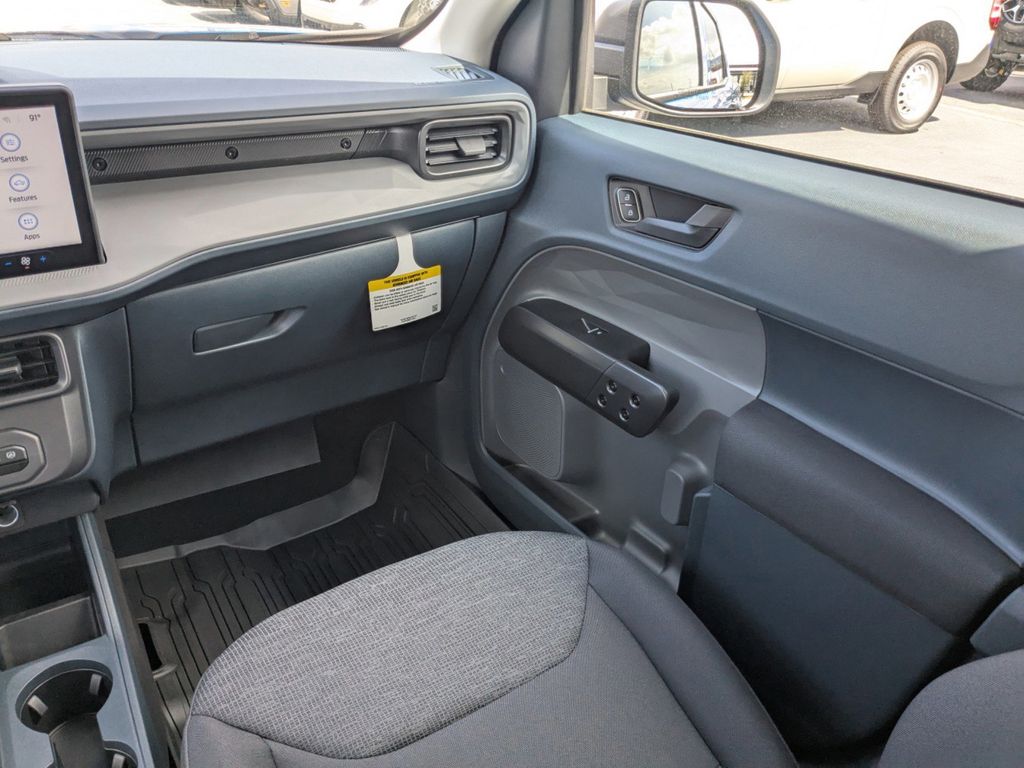 2025 Ford Maverick XL photo 16