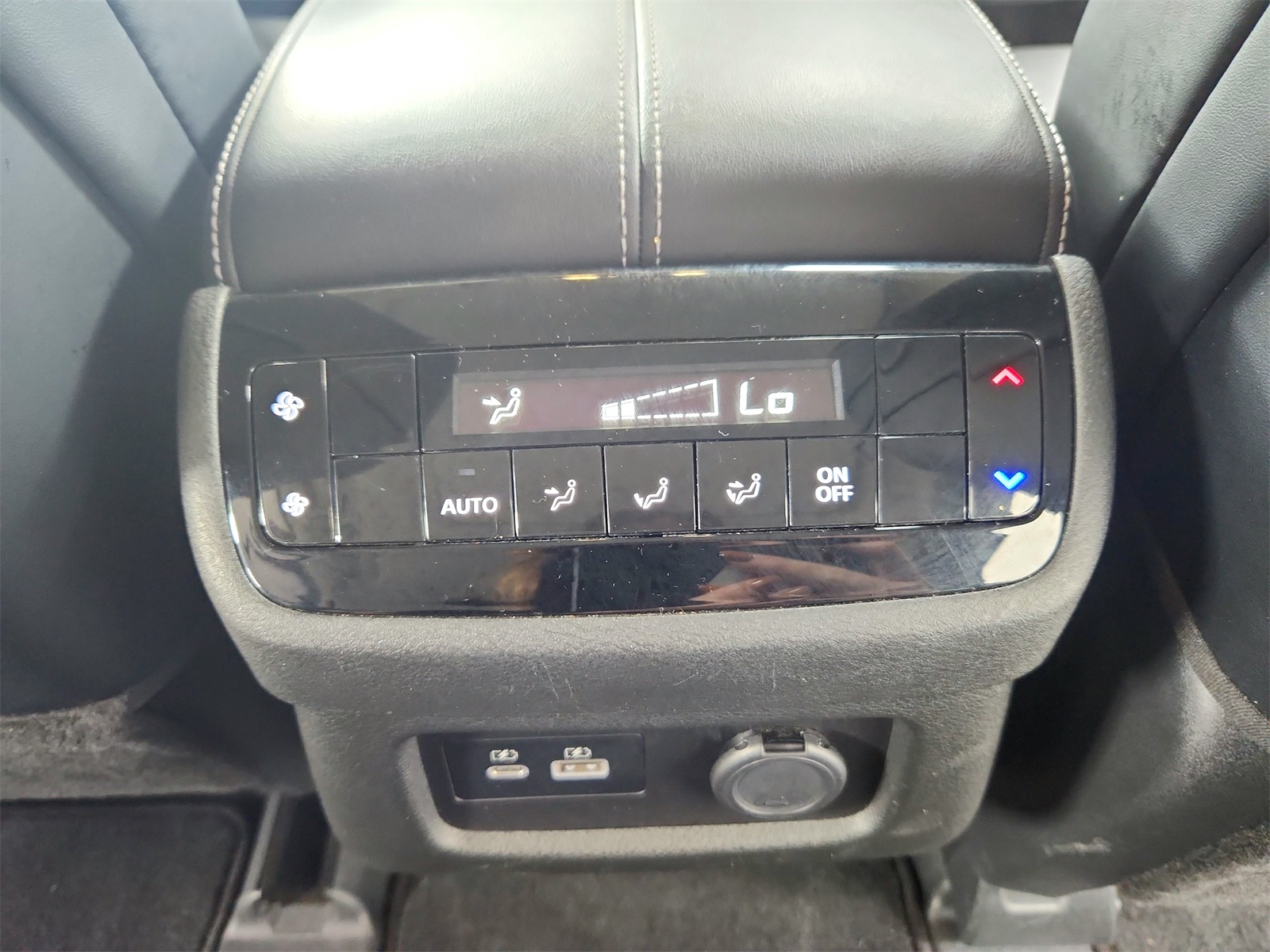 2024 Infiniti QX60 Luxe photo 38