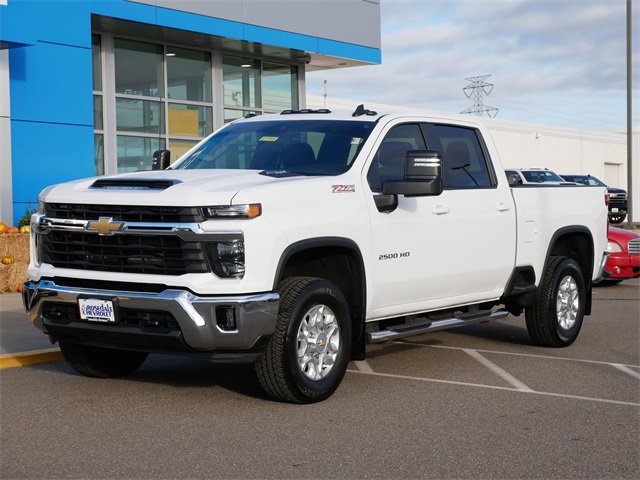 Used 2024 Chevrolet Silverado 2500HD LT with VIN 2GC4YNE77R1236045 for sale in Roseville, Minnesota
