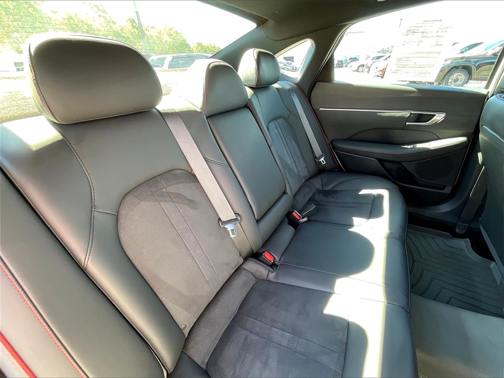 2022 Hyundai Sonata SEL Plus photo 15