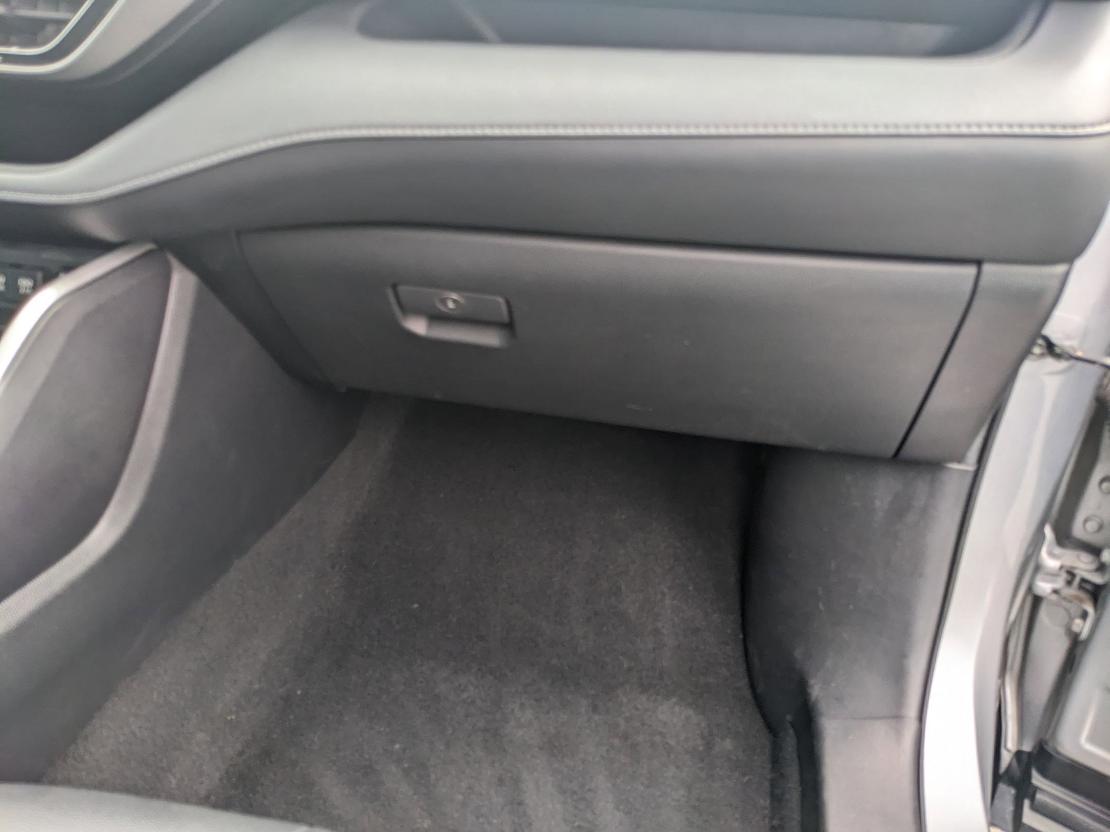 2020 Toyota Highlander XLE photo 16