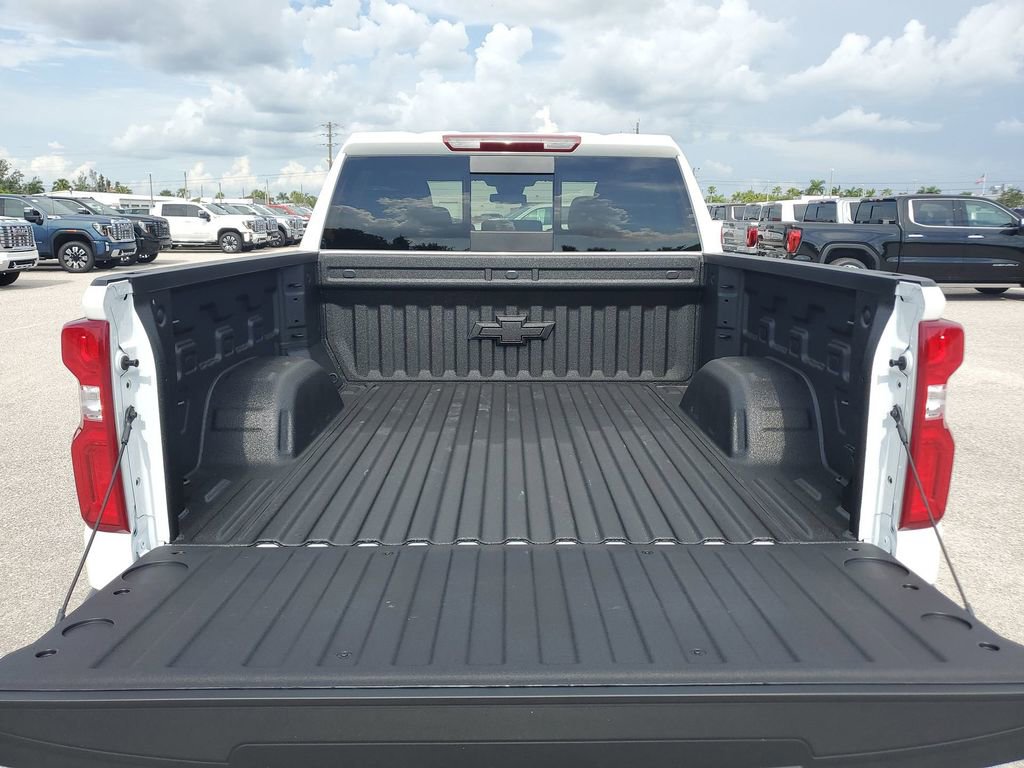 2026 Chevrolet Silverado 1500 RST photo 22
