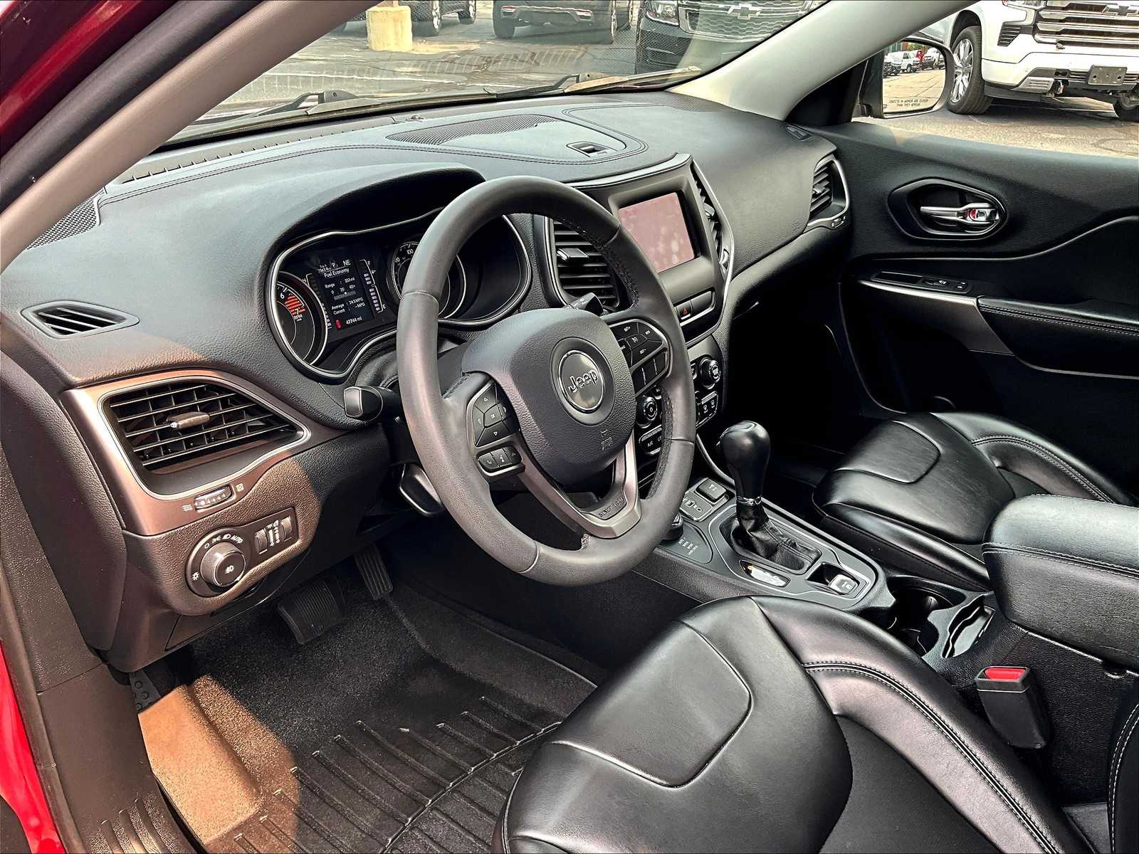 2020 Jeep Cherokee Latitude photo 8