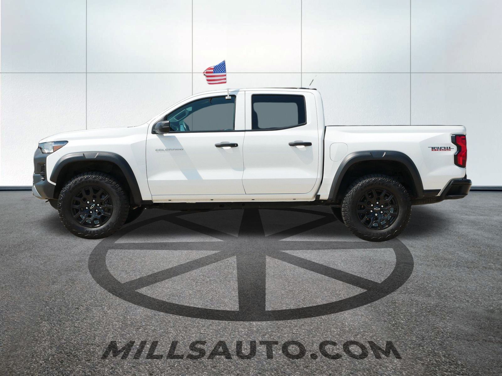 Used 2024 Chevrolet Colorado Trail Boss with VIN 1GCPTEEK3R1157722 for sale in Willmar, Minnesota