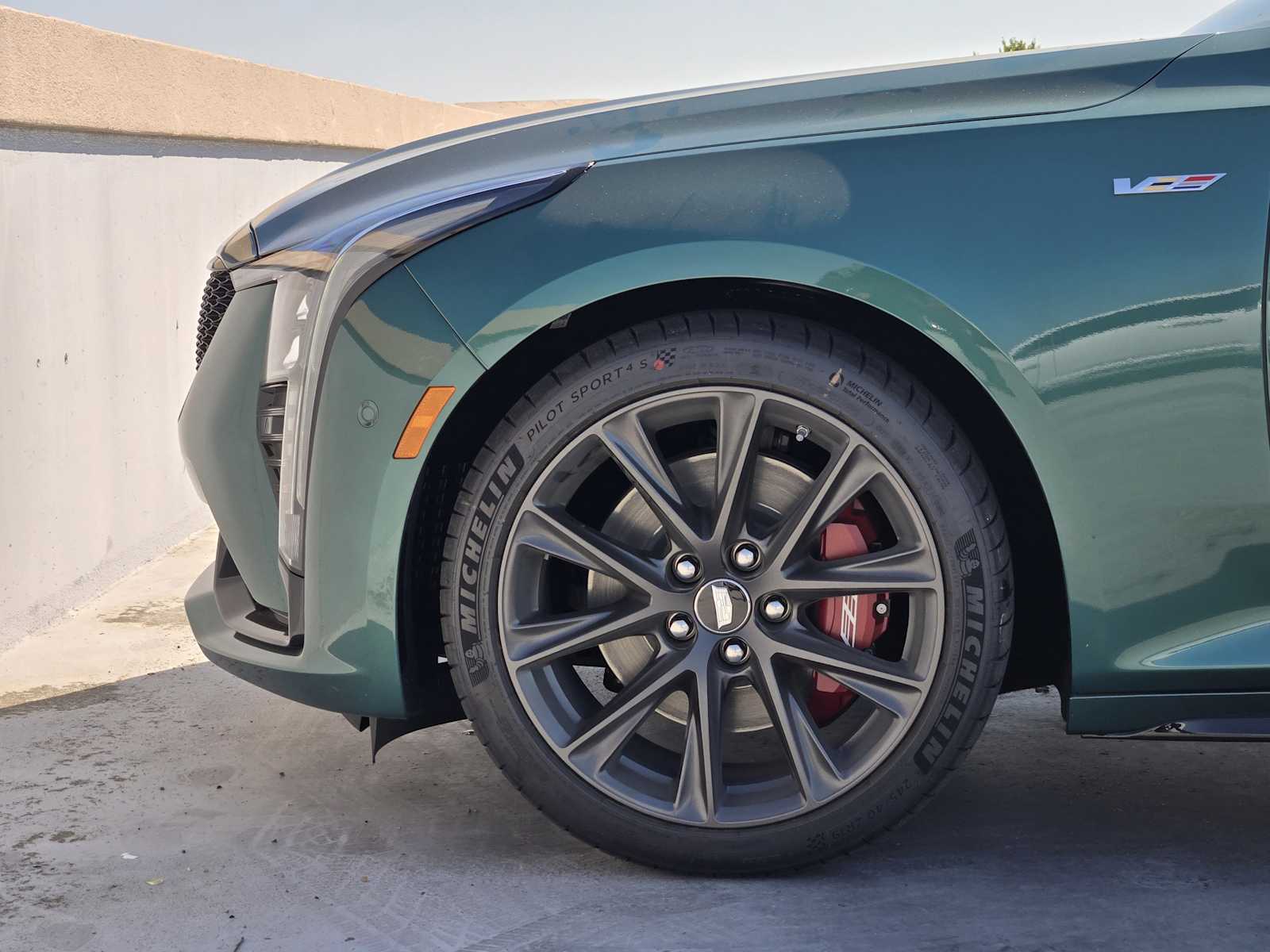 2026 Cadillac CTS V photo 6