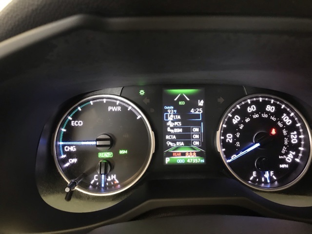 2022 Toyota RAV4 Hybrid XLE photo 22