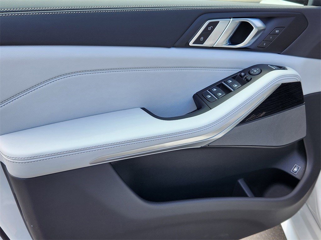 2026 Bmw X5 xDrive50e photo 8