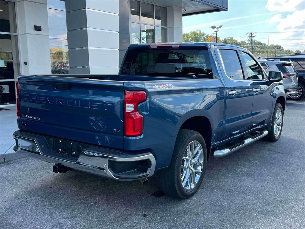 2024 Chevrolet Silverado 1500 LTZ photo 3