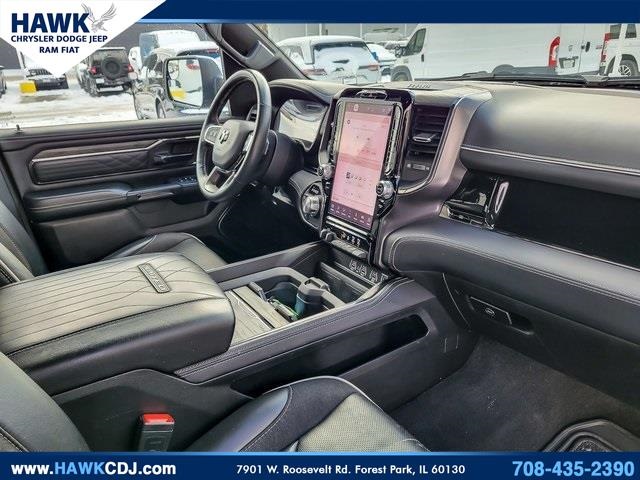 2025 RAM 1500 - Image 32