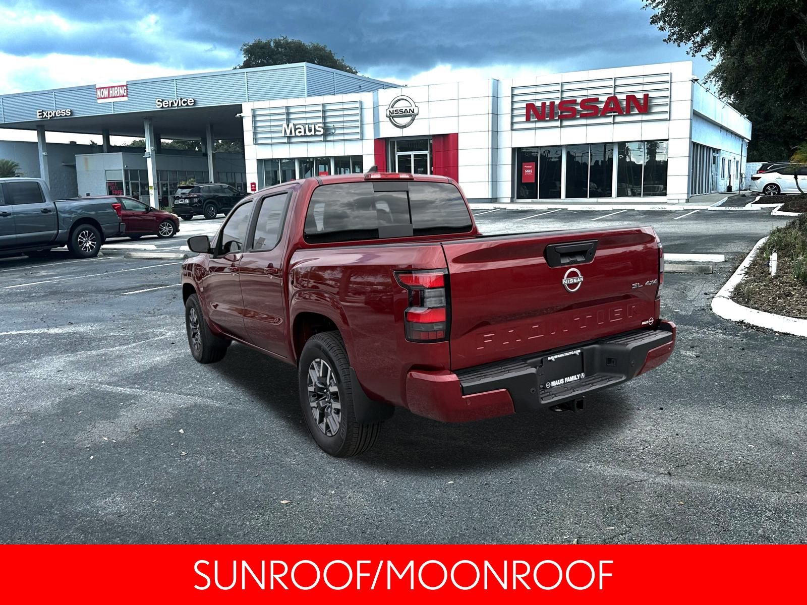 2024 Nissan Frontier SL photo 4