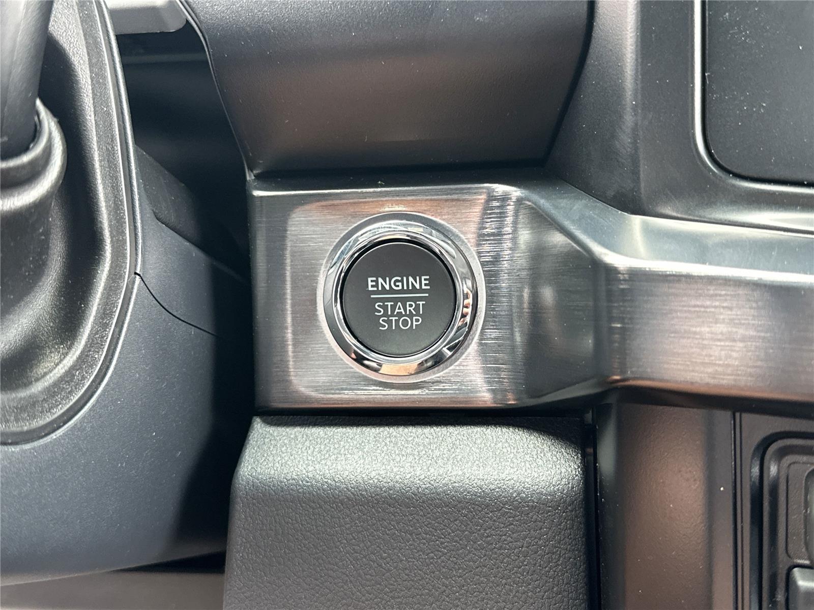 2025 Ford F-250 Lariat photo 6