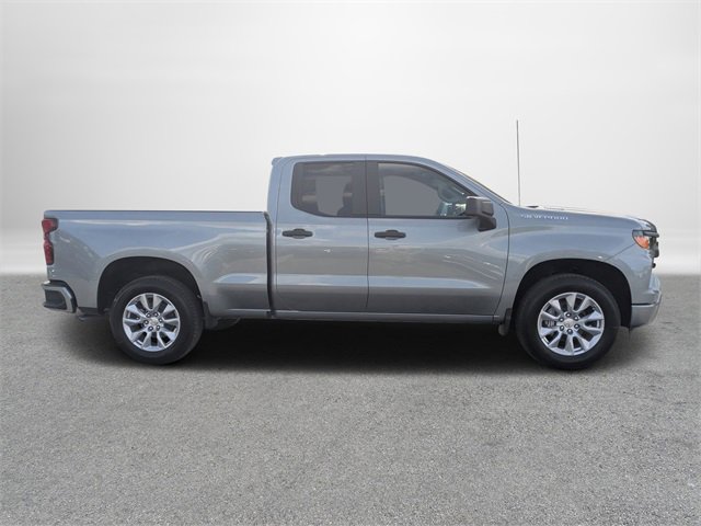 2026 Chevrolet Silverado 1500 Custom photo 3
