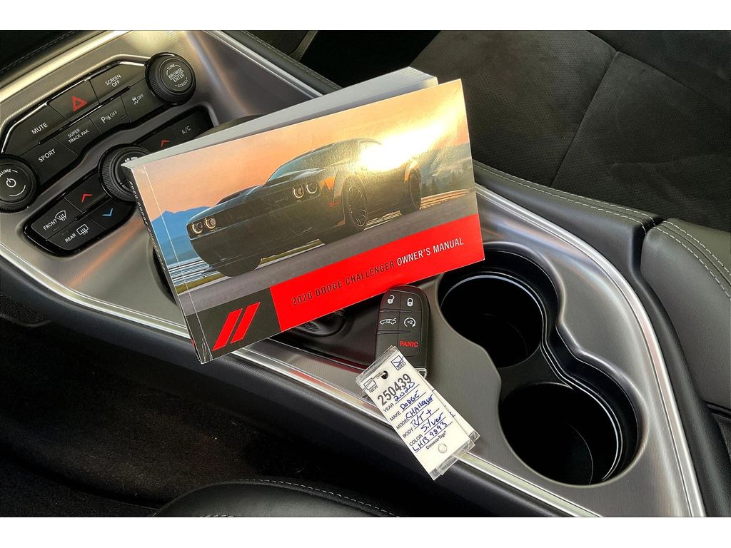 2020 Dodge Challenger R/T Plus photo 10