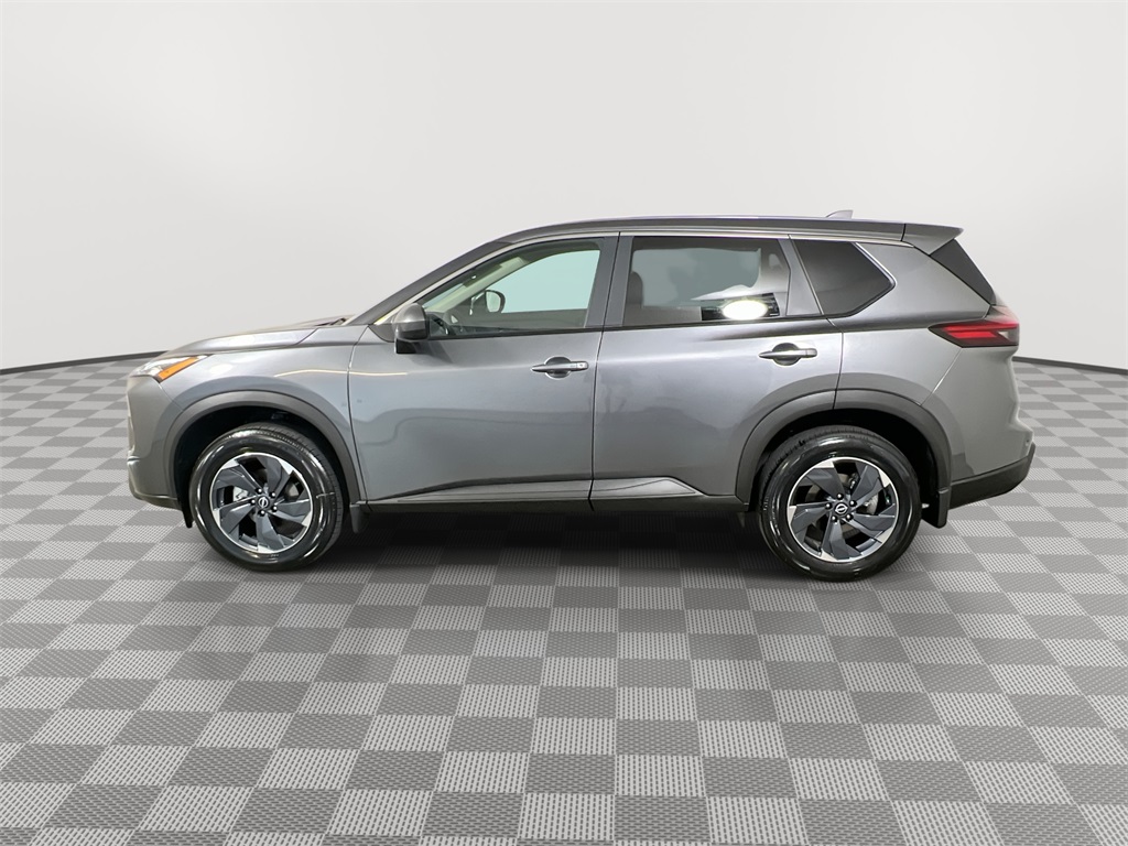 2026 Nissan Rogue SV photo 4