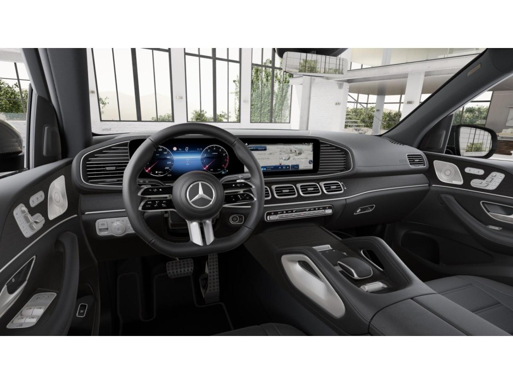 2025 Mercedes Benz GLS 580 4MATIC photo 3