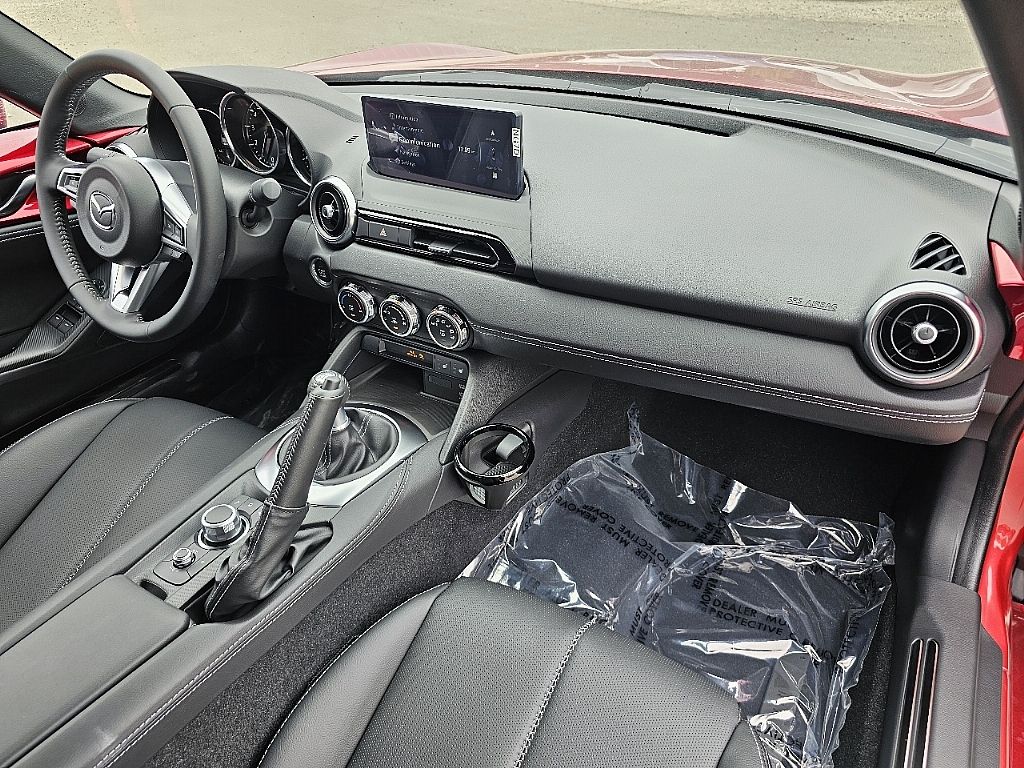2025 Mazda MX-5 Miata Miata Grand Touring photo 17