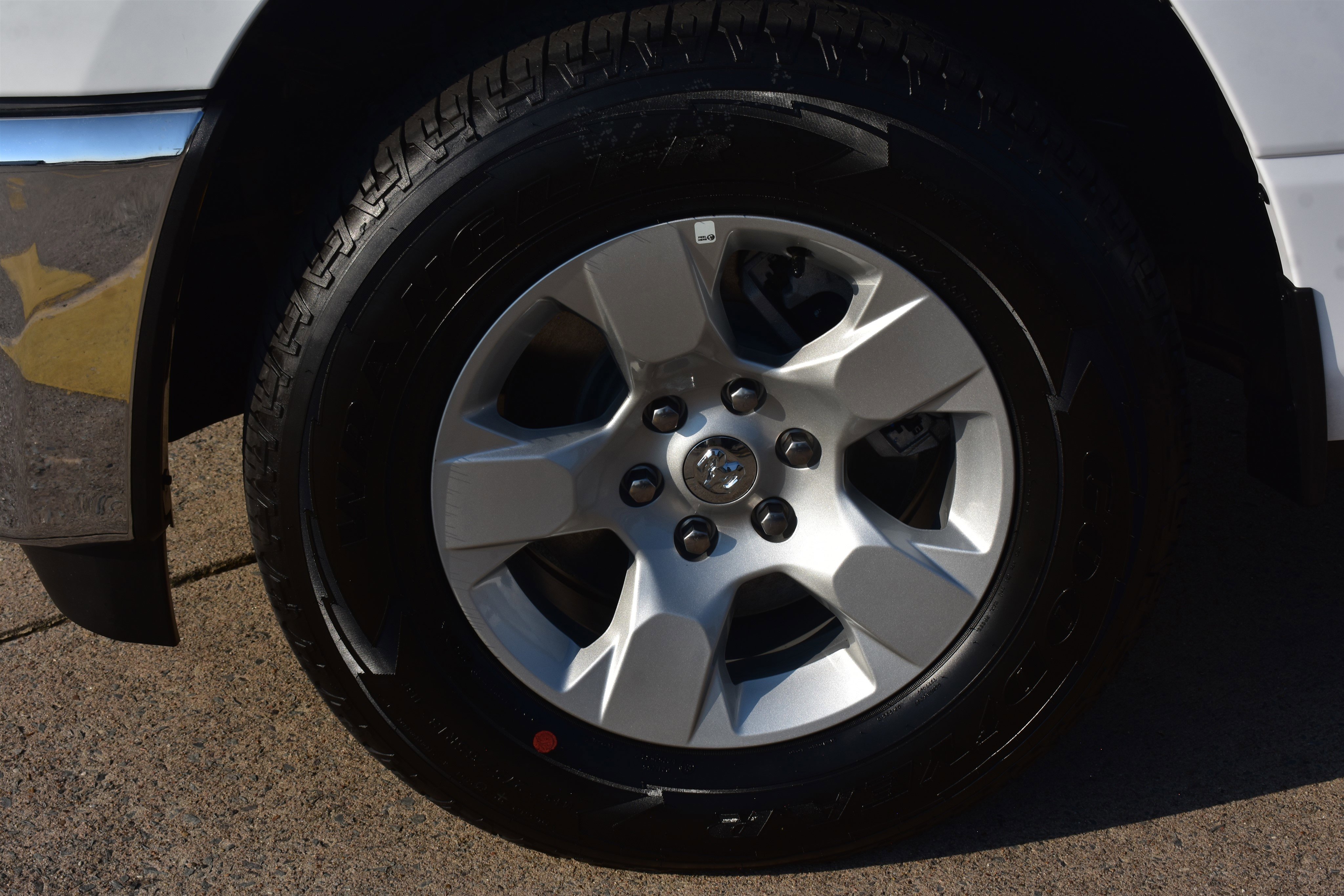 2026 Ram 1500 Tradesman photo 6