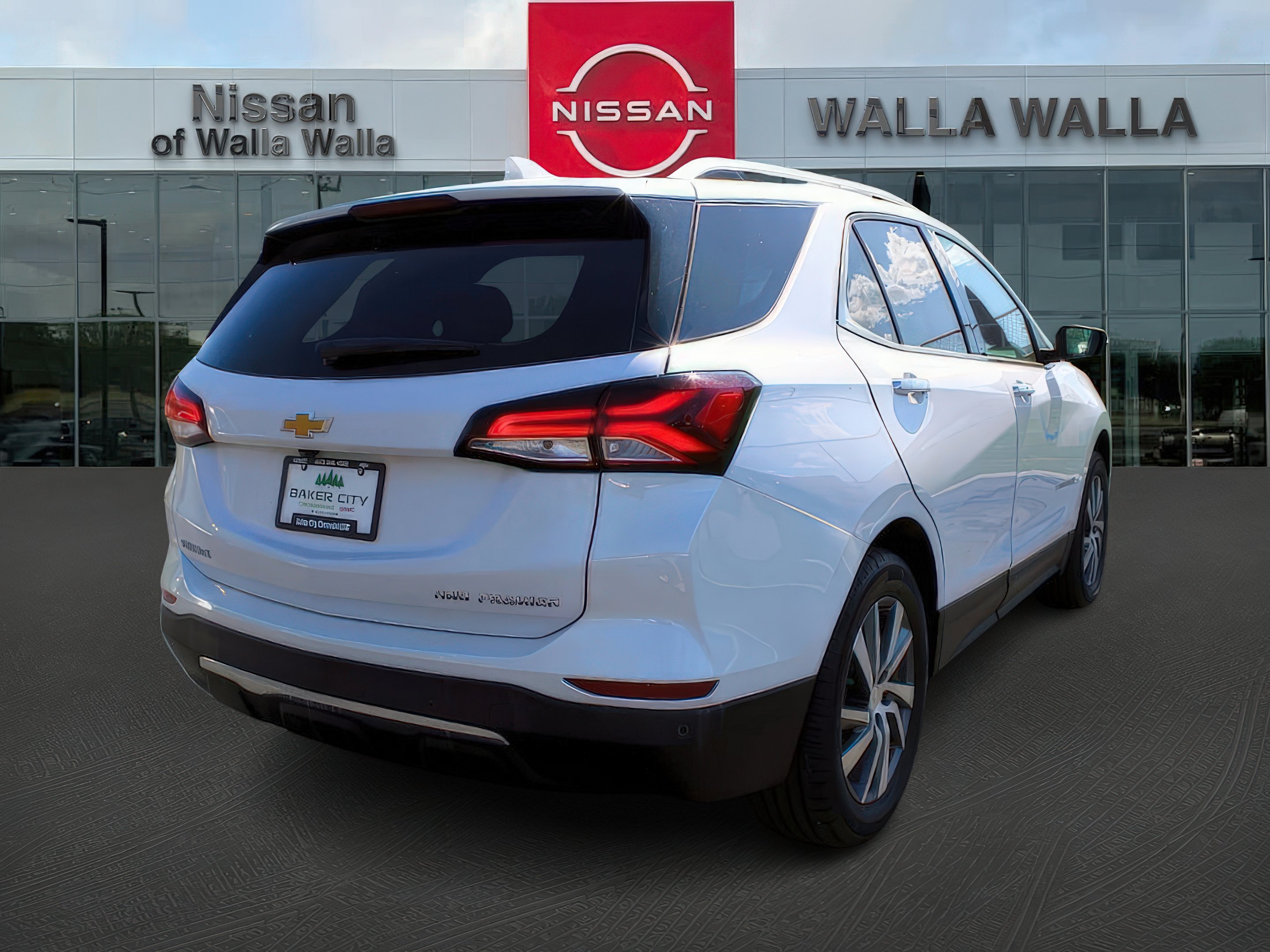 2021 Chevrolet Equinox LS photo 4