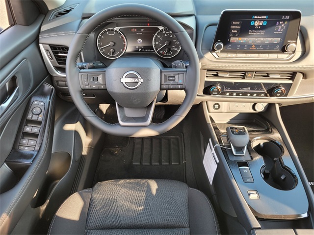 2026 Nissan Rogue SV photo 13