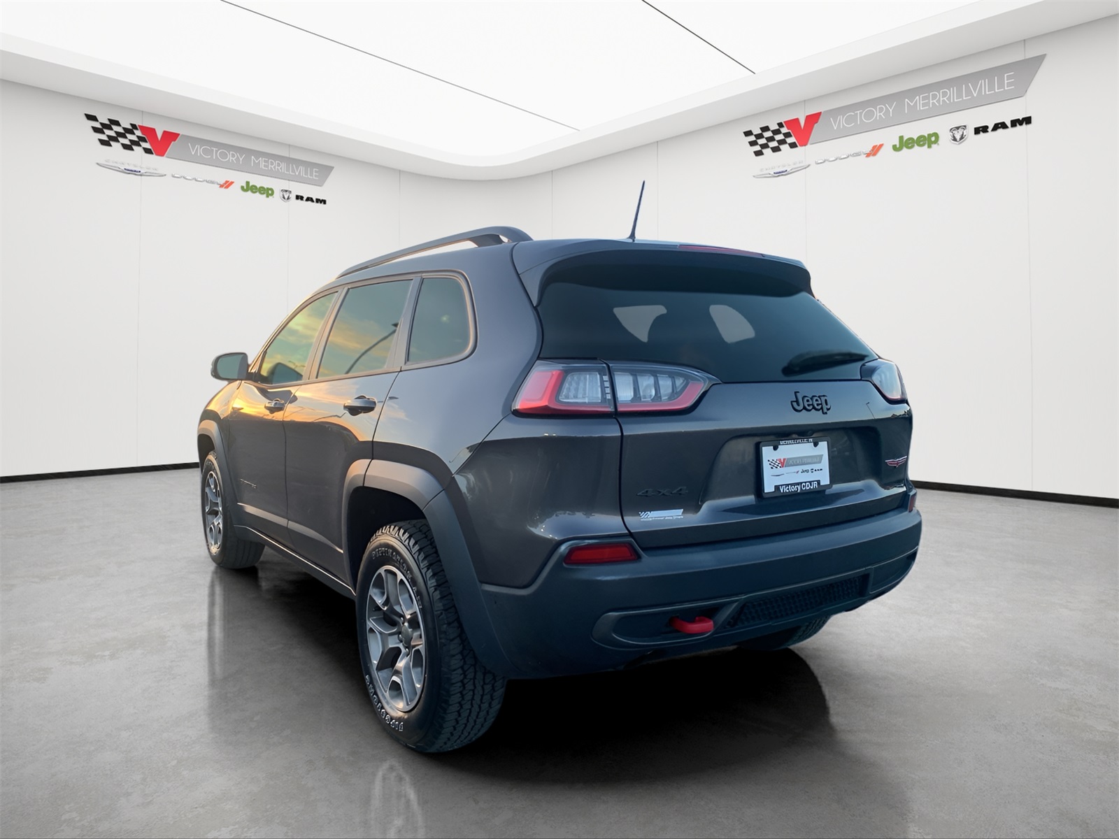 2022 Jeep Cherokee Trailhawk photo 3