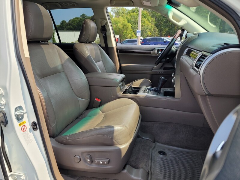 2014 Lexus GX 460 Base photo 13