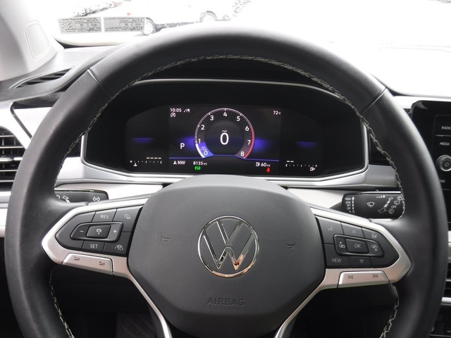 2025 Volkswagen Taos SE photo 22