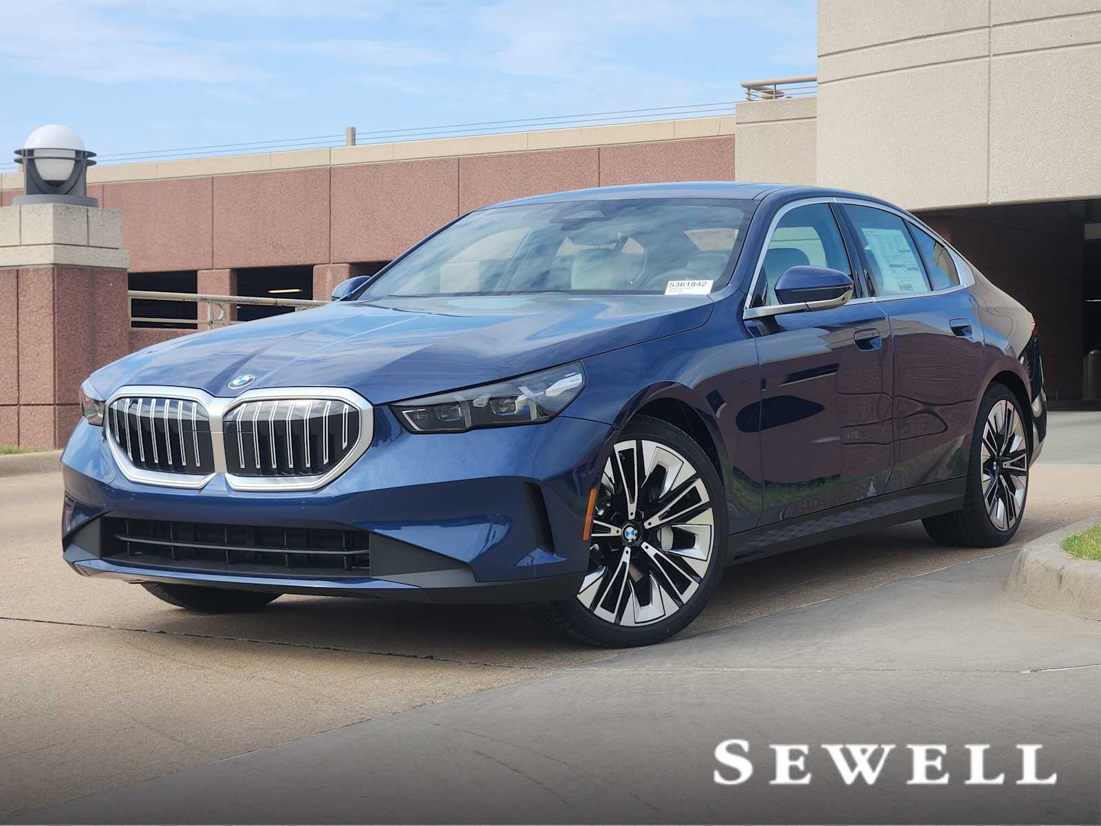 2026 BMW 5 Series 530i