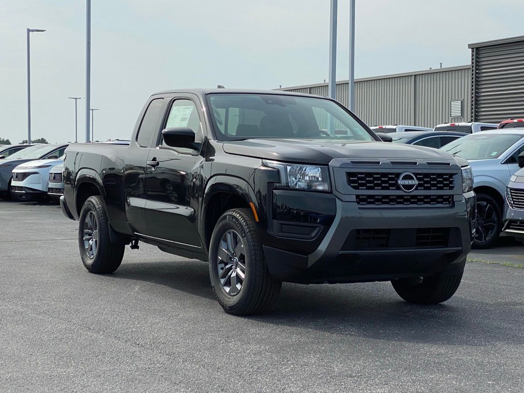 2025 Nissan Frontier SV photo 2