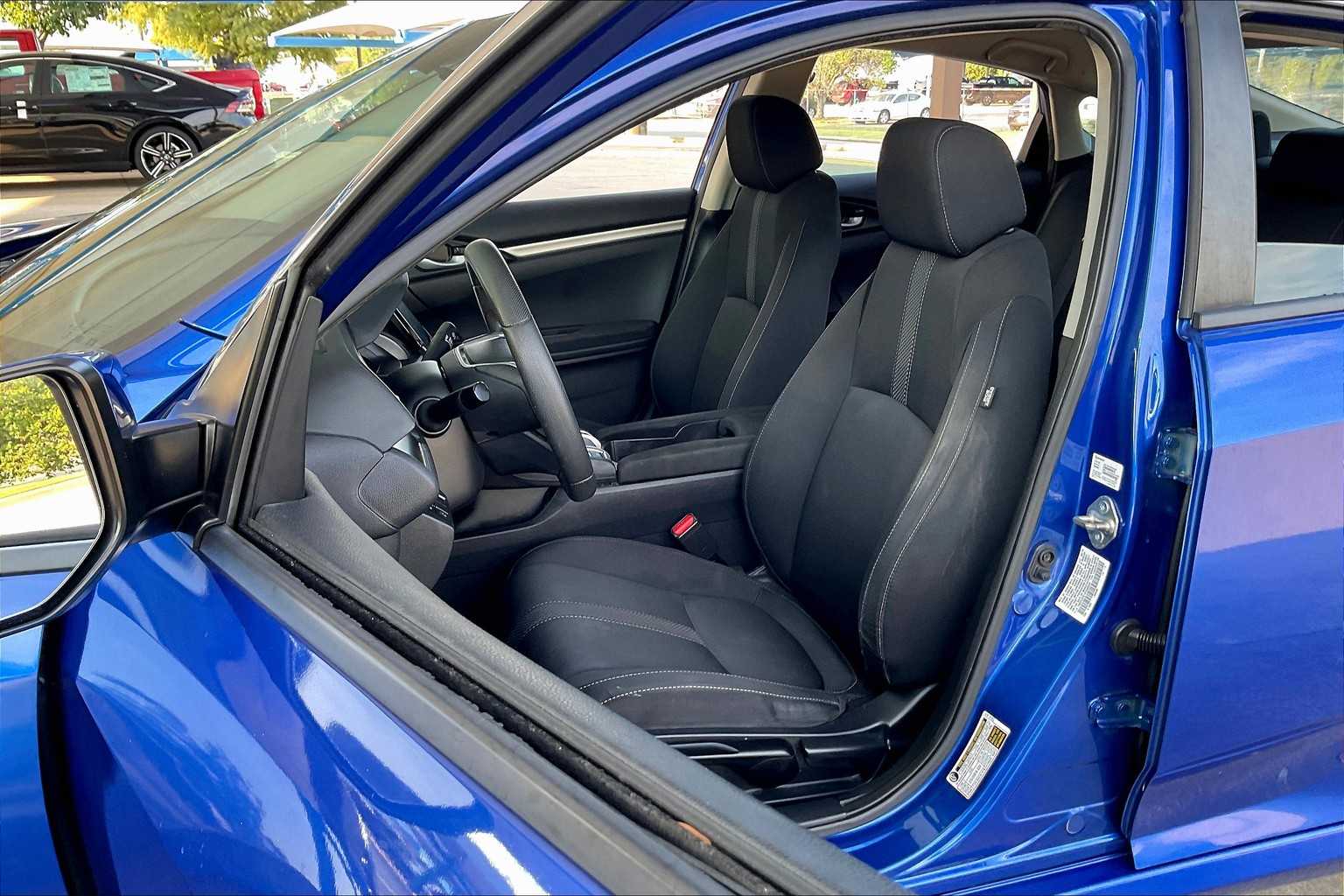 2019 Honda Civic LX photo 7