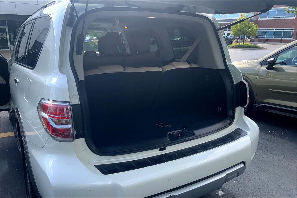 2018 Nissan Armada SL photo 28