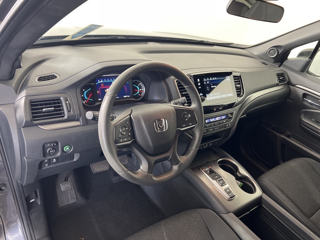 2021 Honda Passport Sport photo 3
