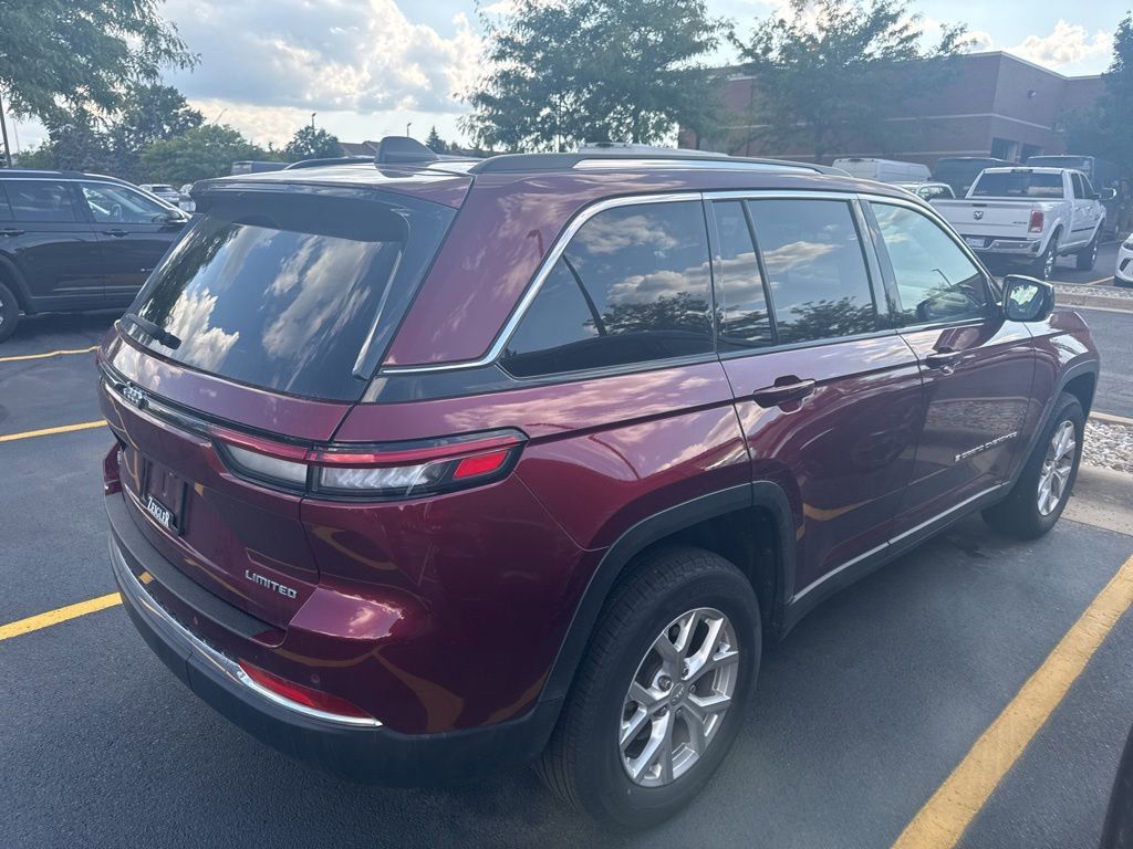 2023 Jeep Grand Cherokee Limited photo 11