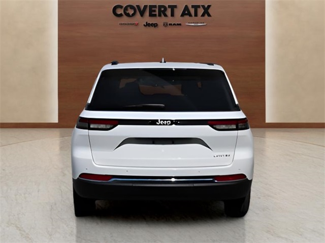 2025 Jeep Grand Cherokee Limited photo 4