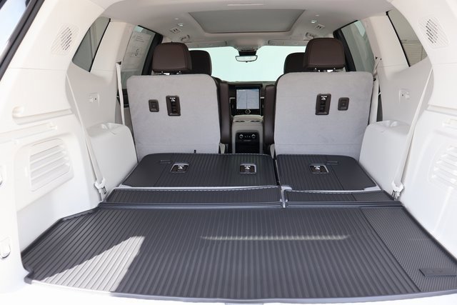 2026 Gmc Acadia Denali photo 15
