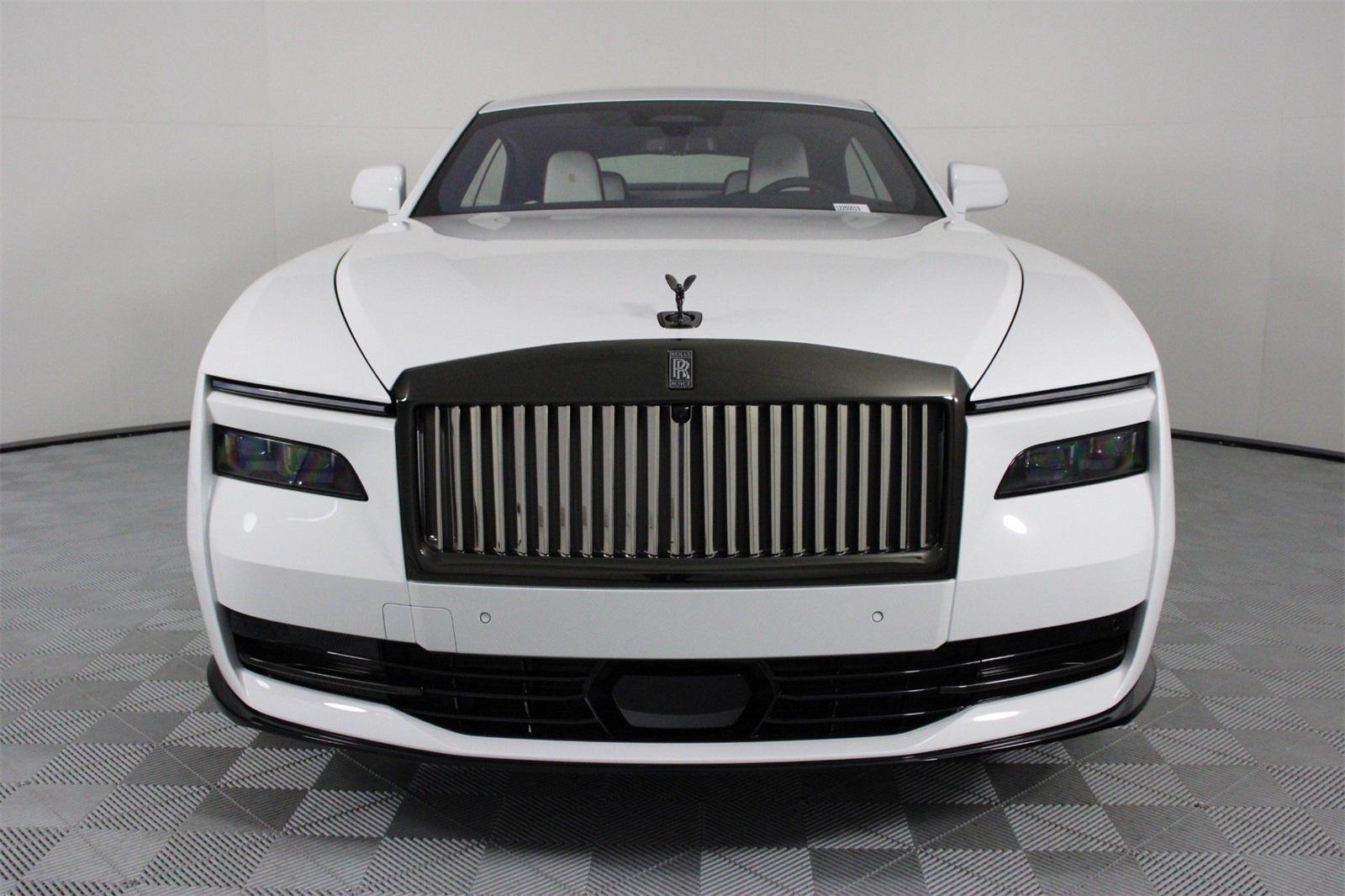2025 Rolls Royce Spectre photo 5