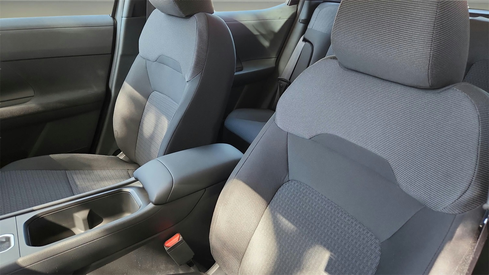 2025 Nissan Kicks Play S photo 10