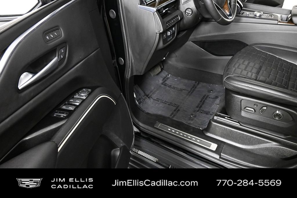 2024 Cadillac Escalade ESV Sport Platinum photo 7
