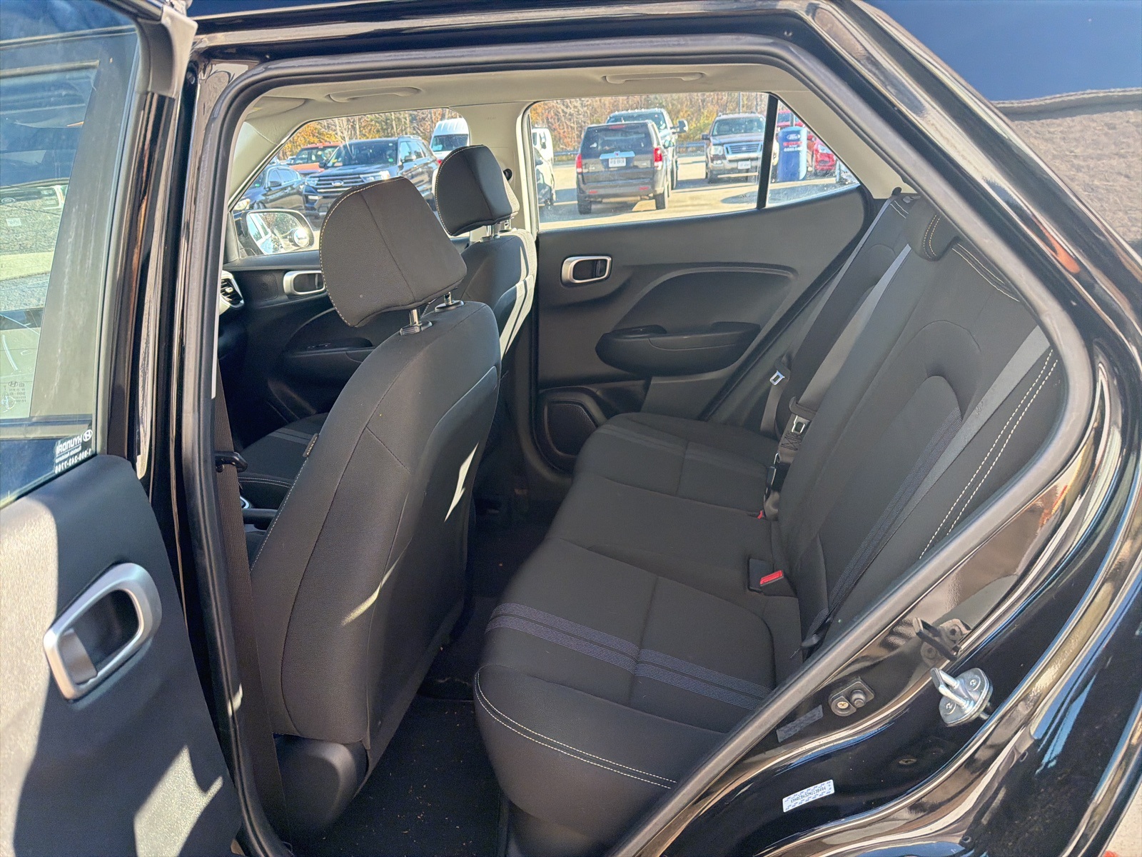 2022 Hyundai Venue SEL Limited photo 4