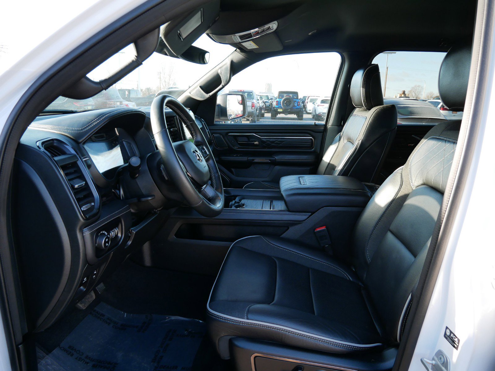 2025 Ram 1500 Limited photo 2